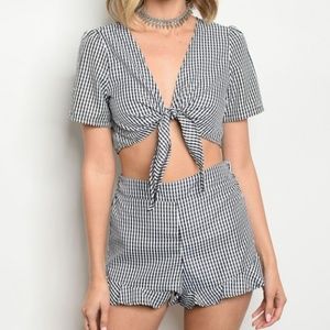 Gingham Two piece Set Tie  top and ruffle shorts